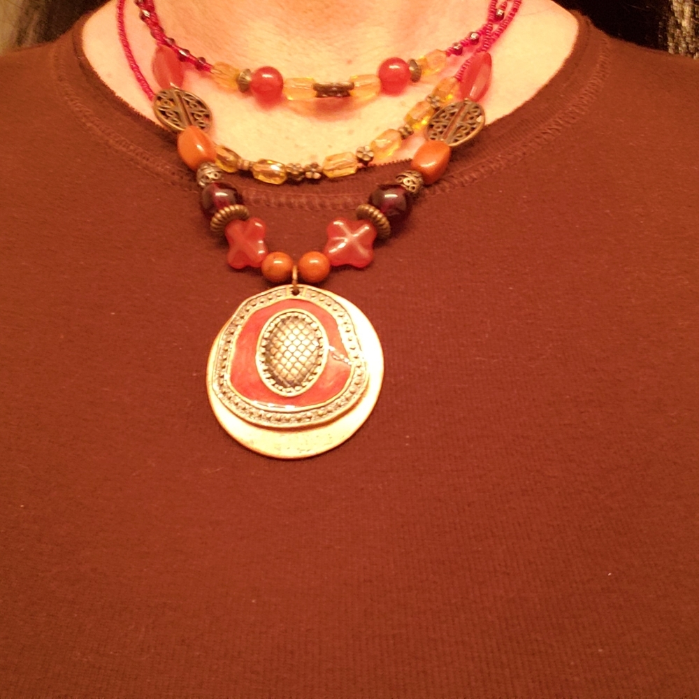 Costume necklace and earring set